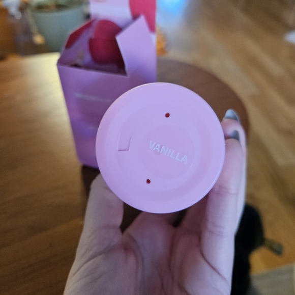 NIB Breezebalm BB cream - vanilla - Picture 5 of 5